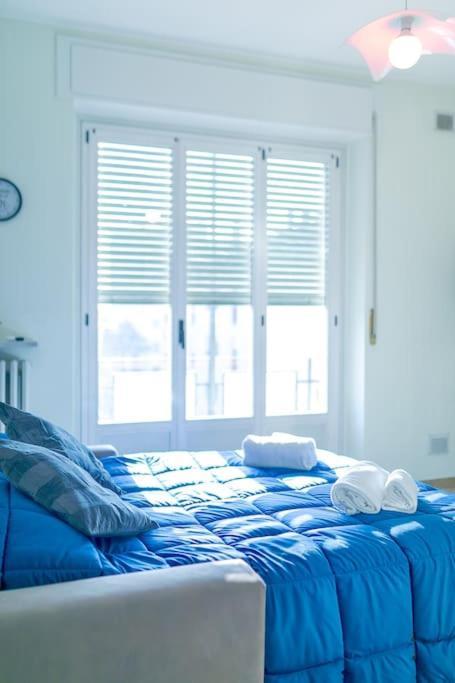 Navigli - Downtown - Duomo Spacious Two Bedroom Apartment - Close To Metro - Ac - Wi-Fi Milan Exterior photo