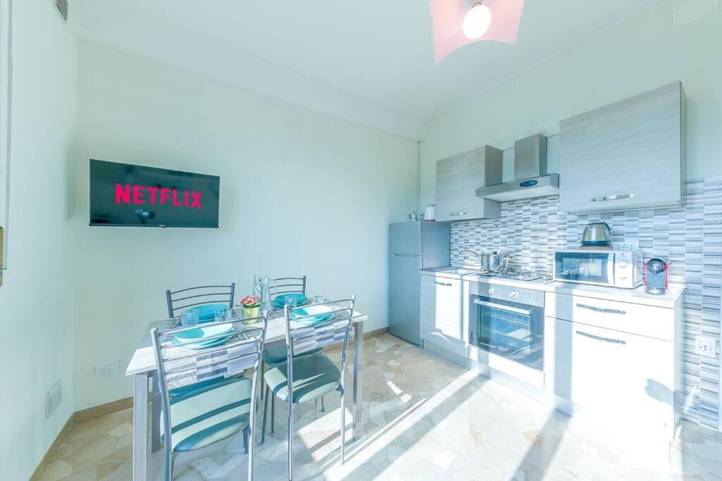 Navigli - Downtown - Duomo Spacious Two Bedroom Apartment - Close To Metro - Ac - Wi-Fi Milan Exterior photo
