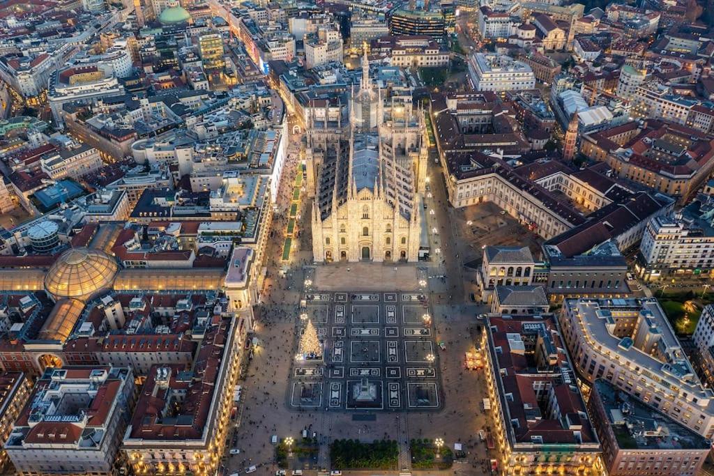 Navigli - Downtown - Duomo Spacious Two Bedroom Apartment - Close To Metro - Ac - Wi-Fi Milan Exterior photo